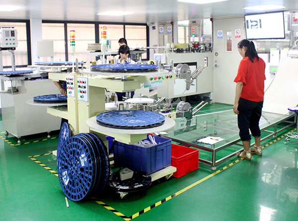 旭剛機(jī)械-多年來(lái)致力于家禽屠宰機(jī)械科研開(kāi)發(fā)