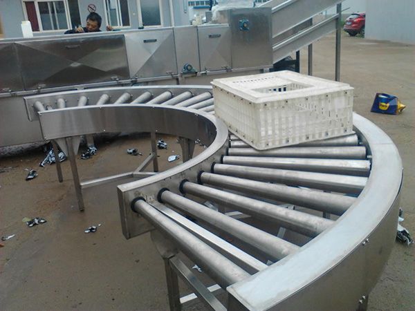 180°轉(zhuǎn)輥彎道輸送機(jī).jpg